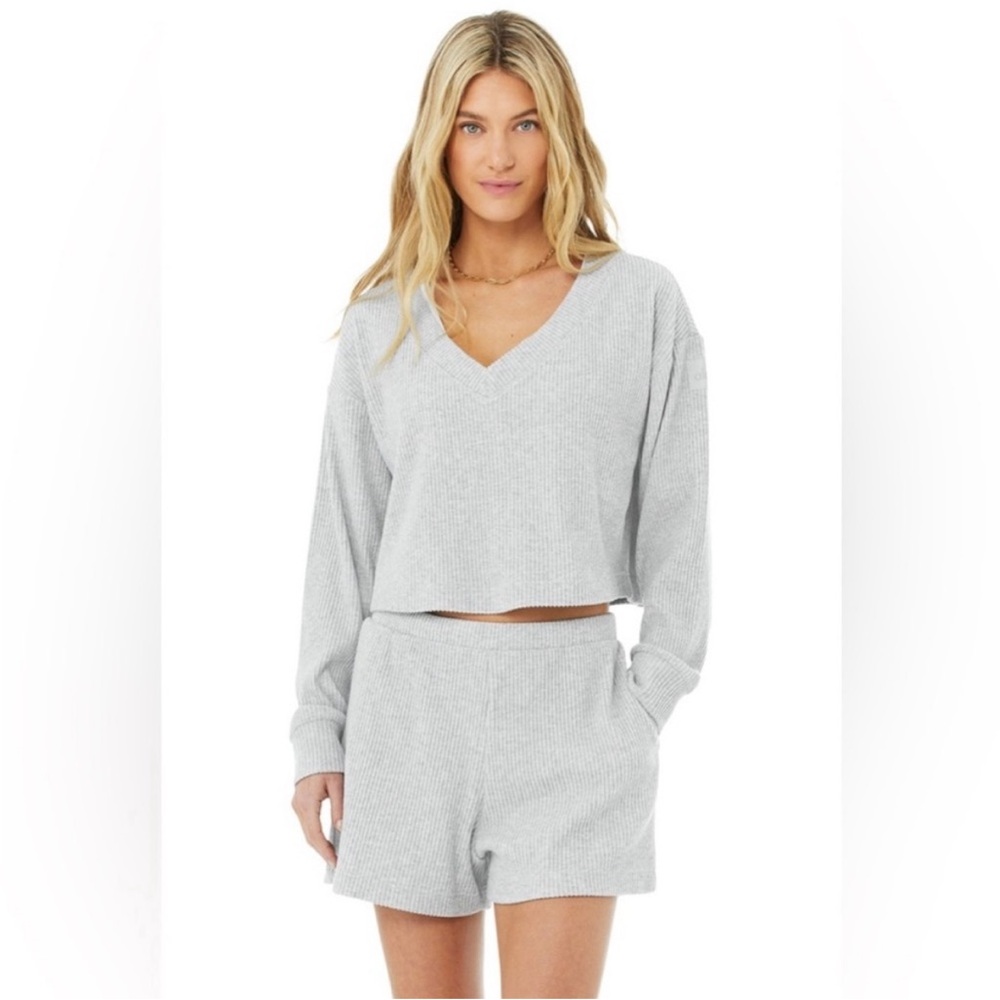 Alo Gray V-Neck Sweater and Shorts Set